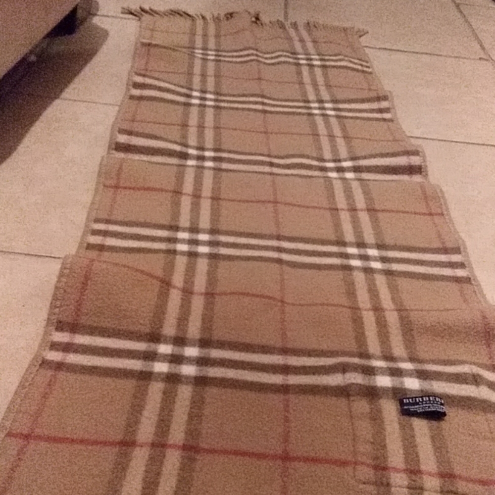 Winter Wrap - Picture 4 of 4